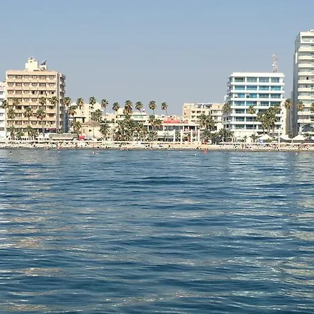 Apartman Ithaki Phinikoudes No. 204 *