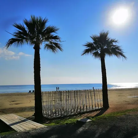 Ithaki Phinikoudes No. 204 Appartement *