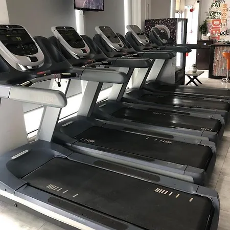 Ithaki Phinikoudes No. 204 Lárnaka