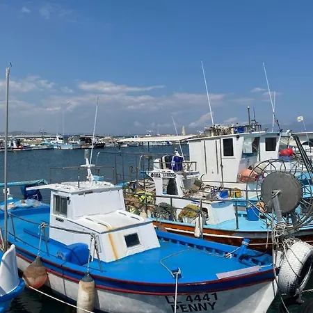 Ithaki Phinikoudes No. 204 * Larnaca