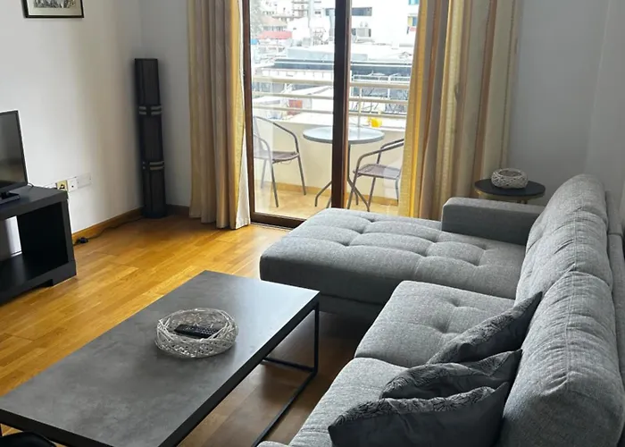 Apartmán Ithaki Phinikoudes No. 204