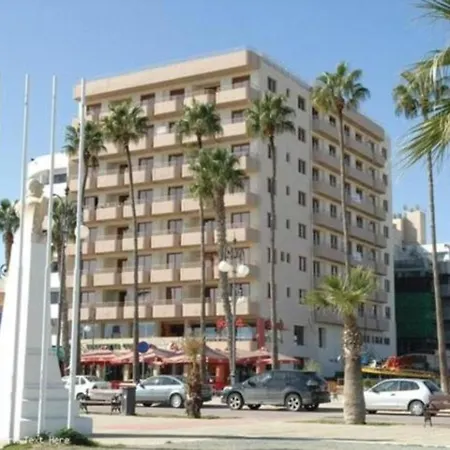 Ithaki Phinikoudes No. 204 아파트