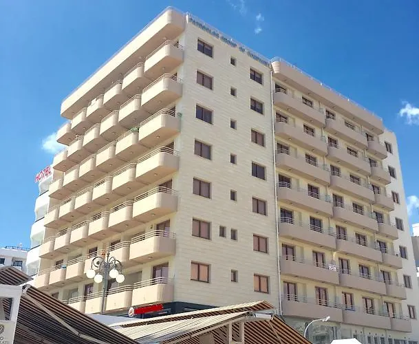 Ithaki Phinikoudes No. 204 アパート *