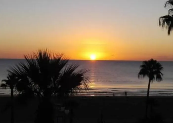 Ithaki Phinikoudes No. 204 アパート *