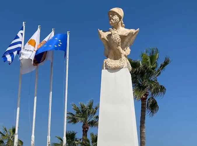 Lägenhet Ithaki Phinikoudes No. 204